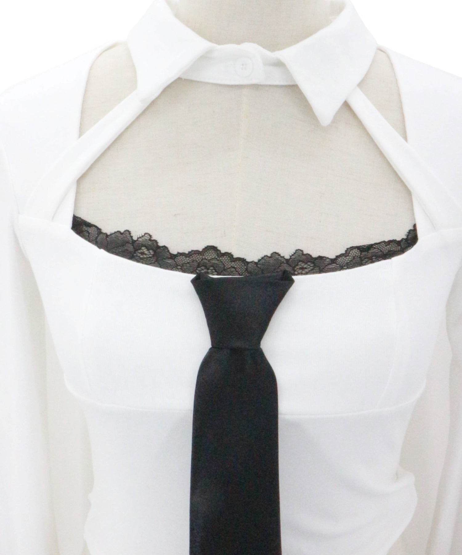 Cutout Feminine Blouse / カットアウトフェミニンブラウス