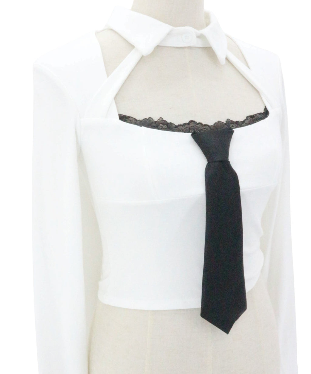 Cutout Feminine Blouse / カットアウトフェミニンブラウス