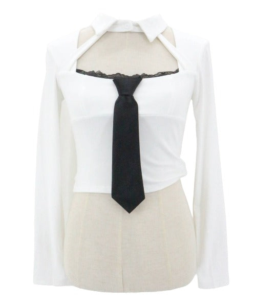 Cutout Feminine Blouse / カットアウトフェミニンブラウス
