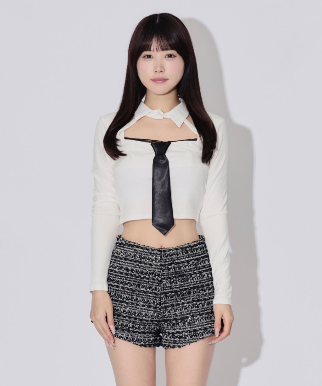 Cutout Feminine Blouse / カットアウトフェミニンブラウス