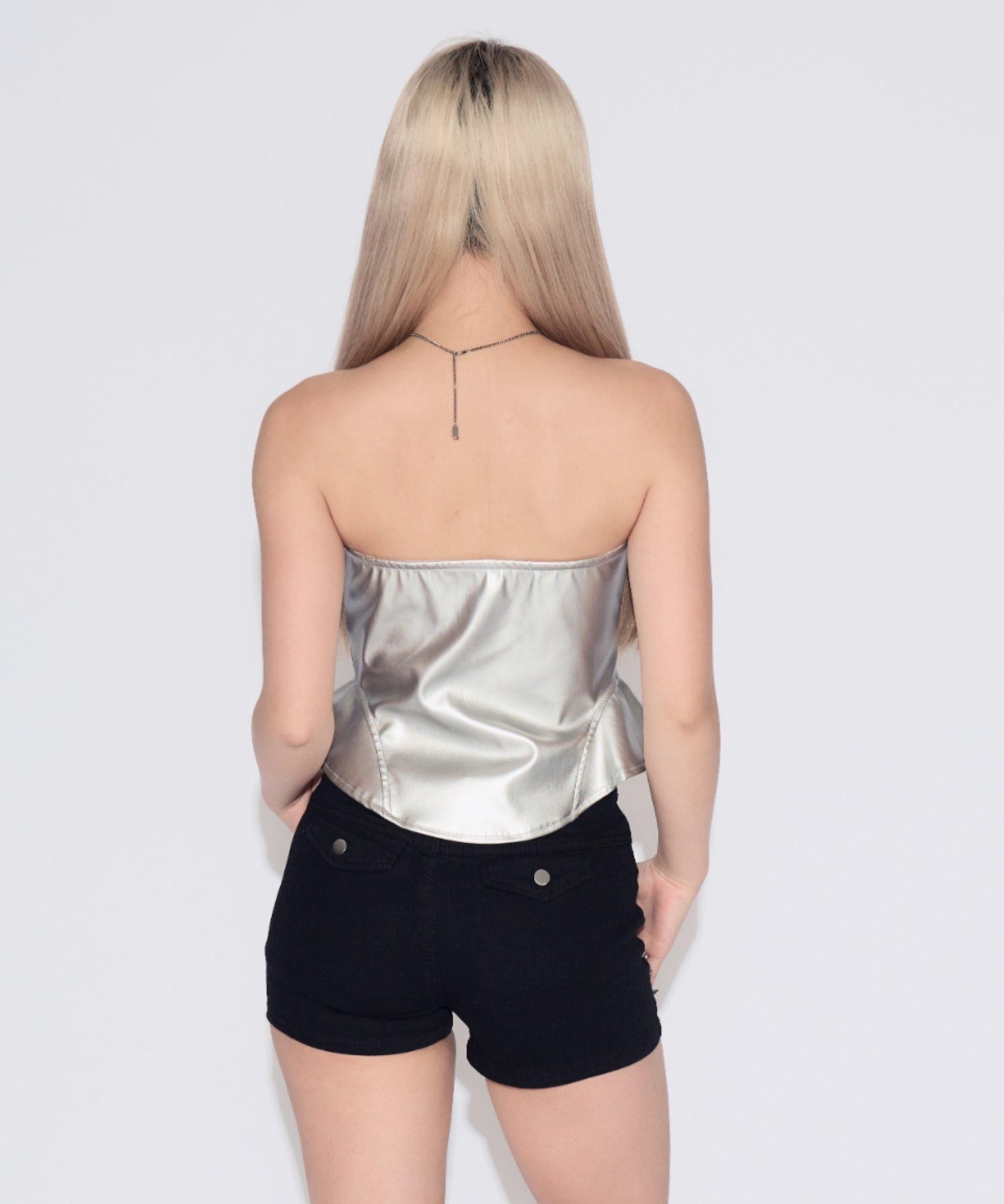 Belted Faux Leather Tube Top / ベルト付きフェイクレザーチューブトップ カップ付