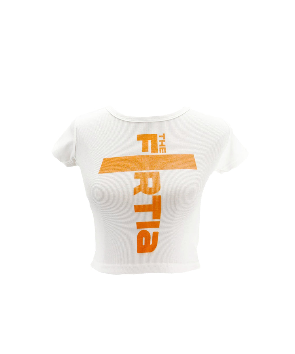 【8iuxu_× tinkerend】Vertical Logo Rib Crop Tee / バーティカルロゴリブクロップドTシャツ