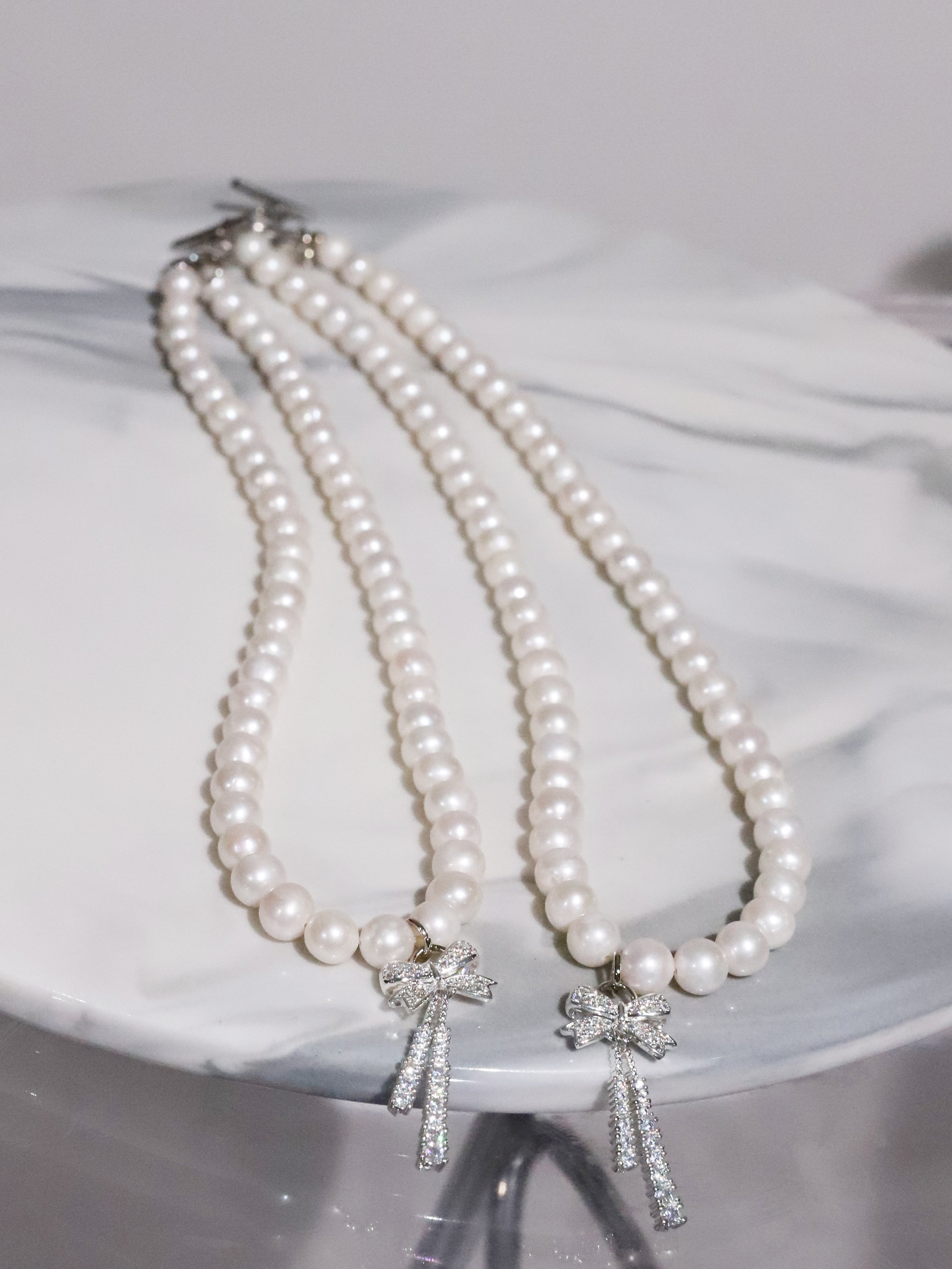Rhinestone Ribbon Pearl Necklace(SILVER)