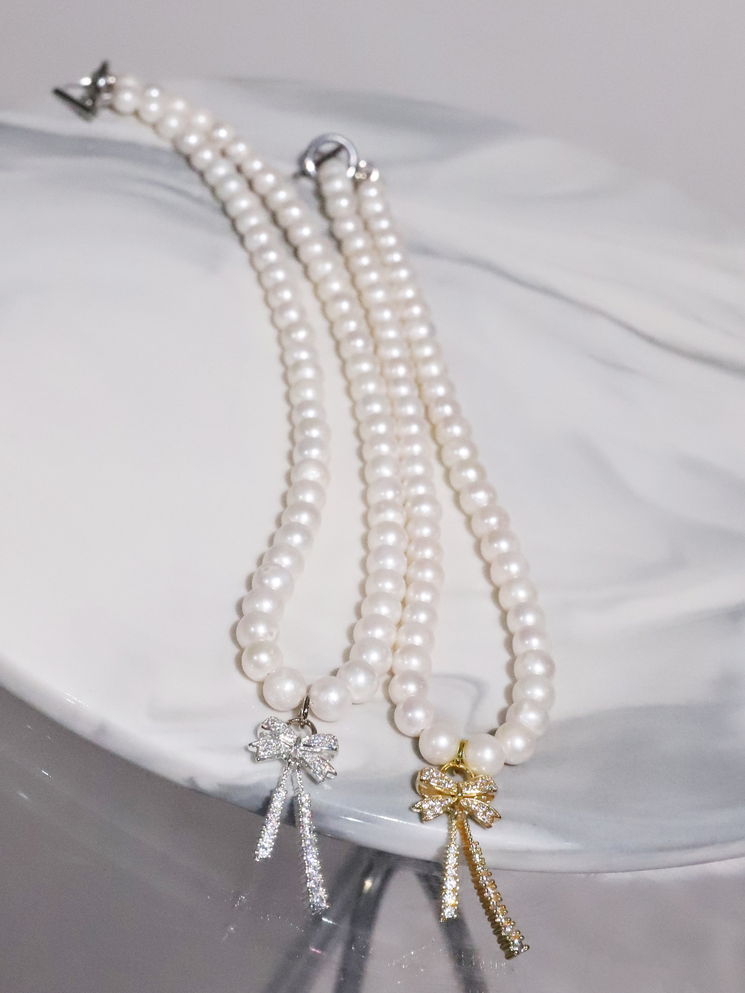 Rhinestone Ribbon Pearl Necklace(SILVER)