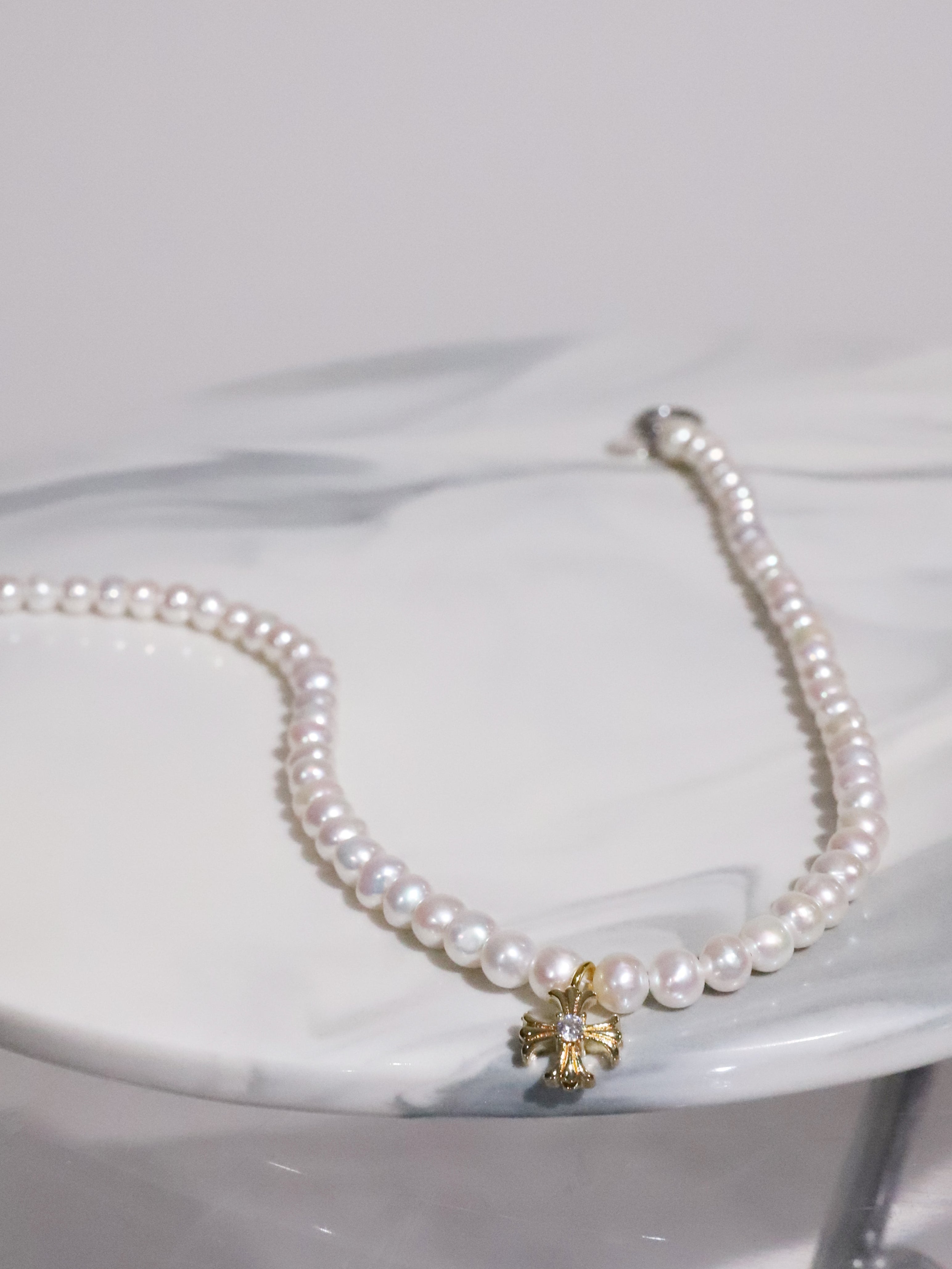 Cross Pearl Necklace(GOLD)(6mm~7mm)