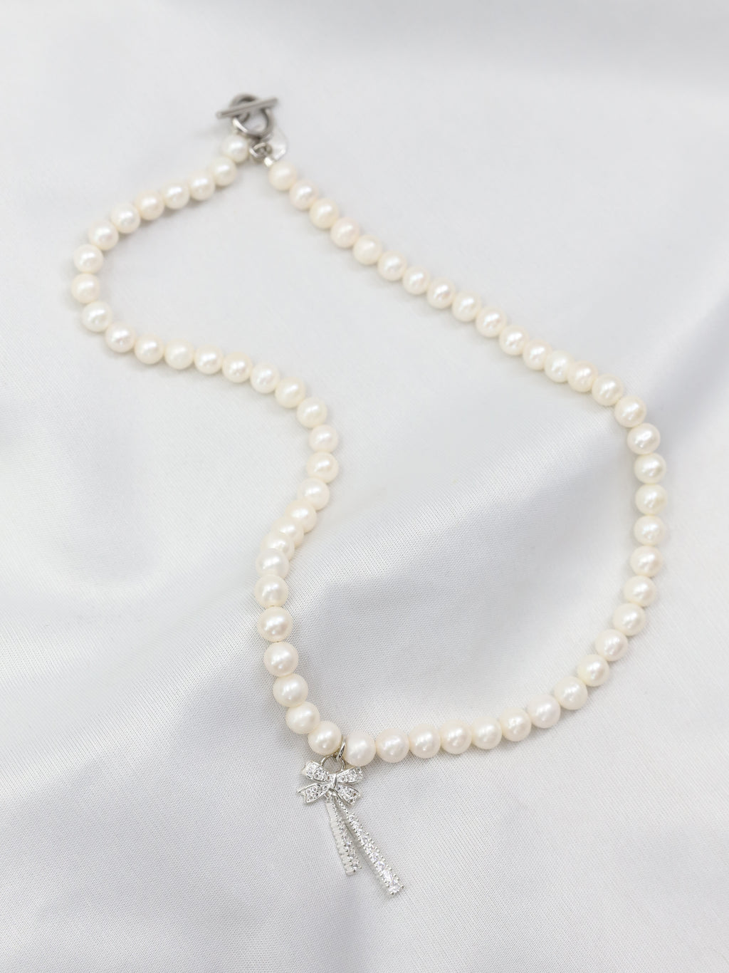 Rhinestone Ribbon Pearl Necklace(SILVER)