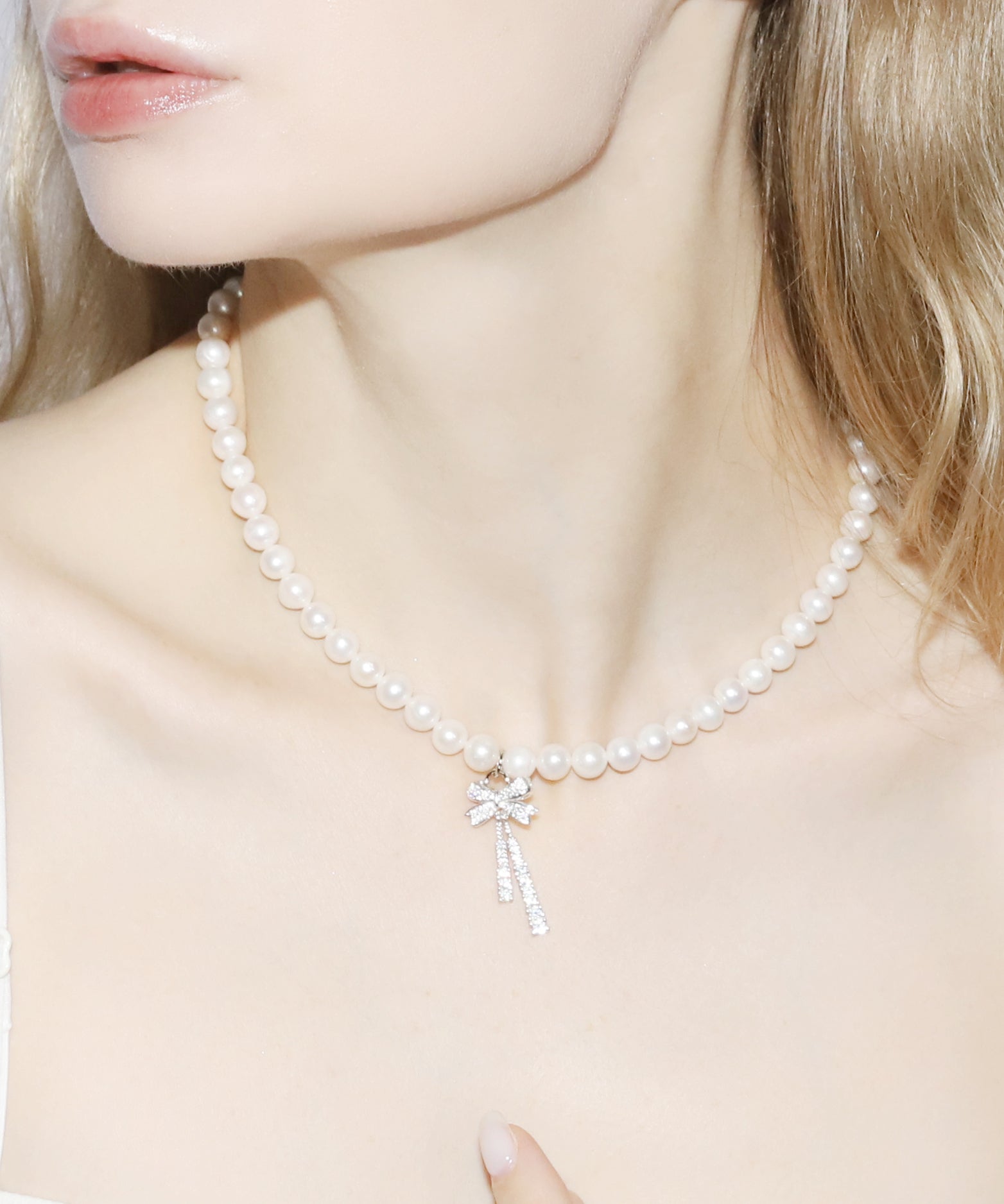 Rhinestone Ribbon Pearl Necklace(SILVER)