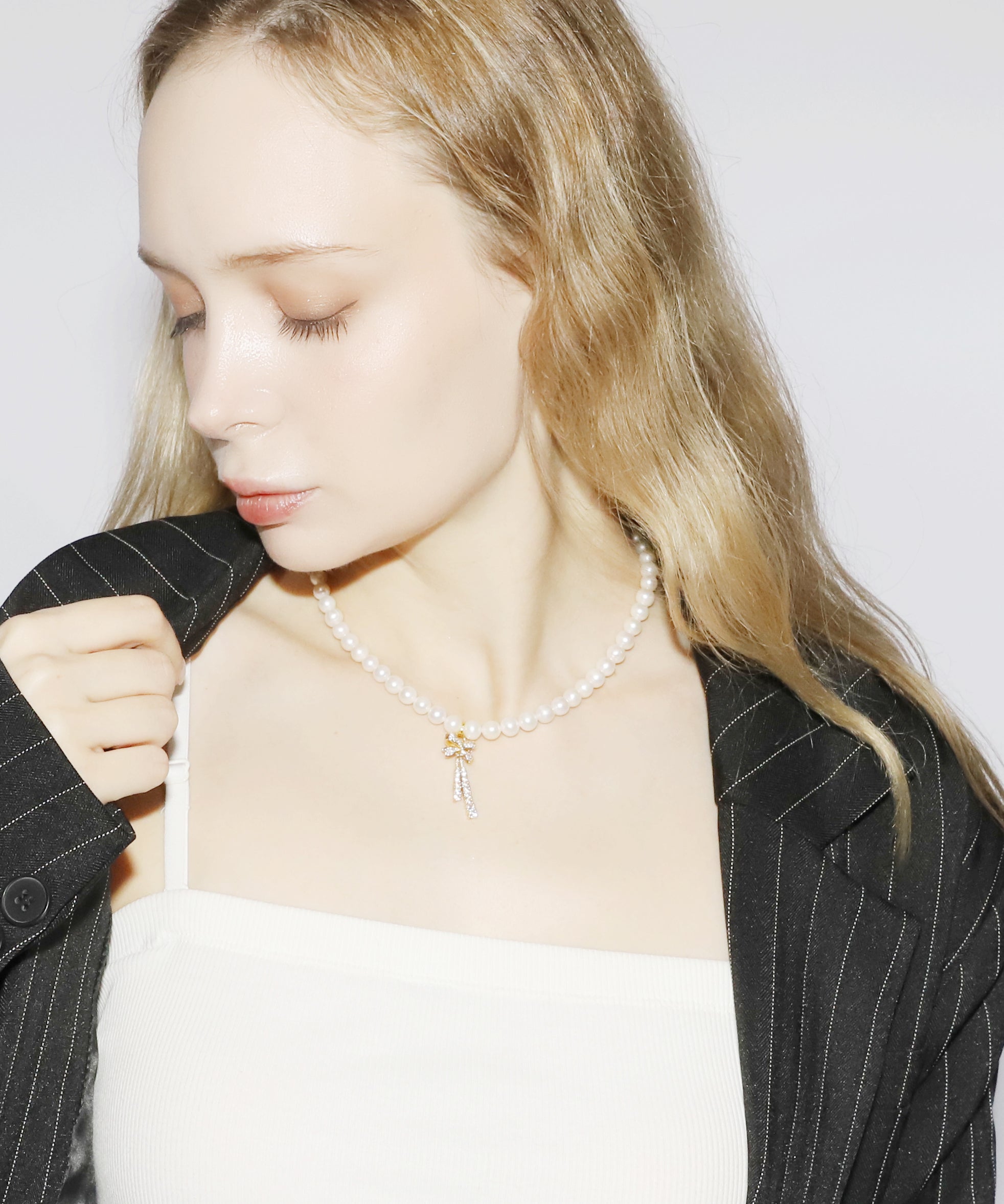 Rhinestone Ribbon Pearl Necklace(GOLD)