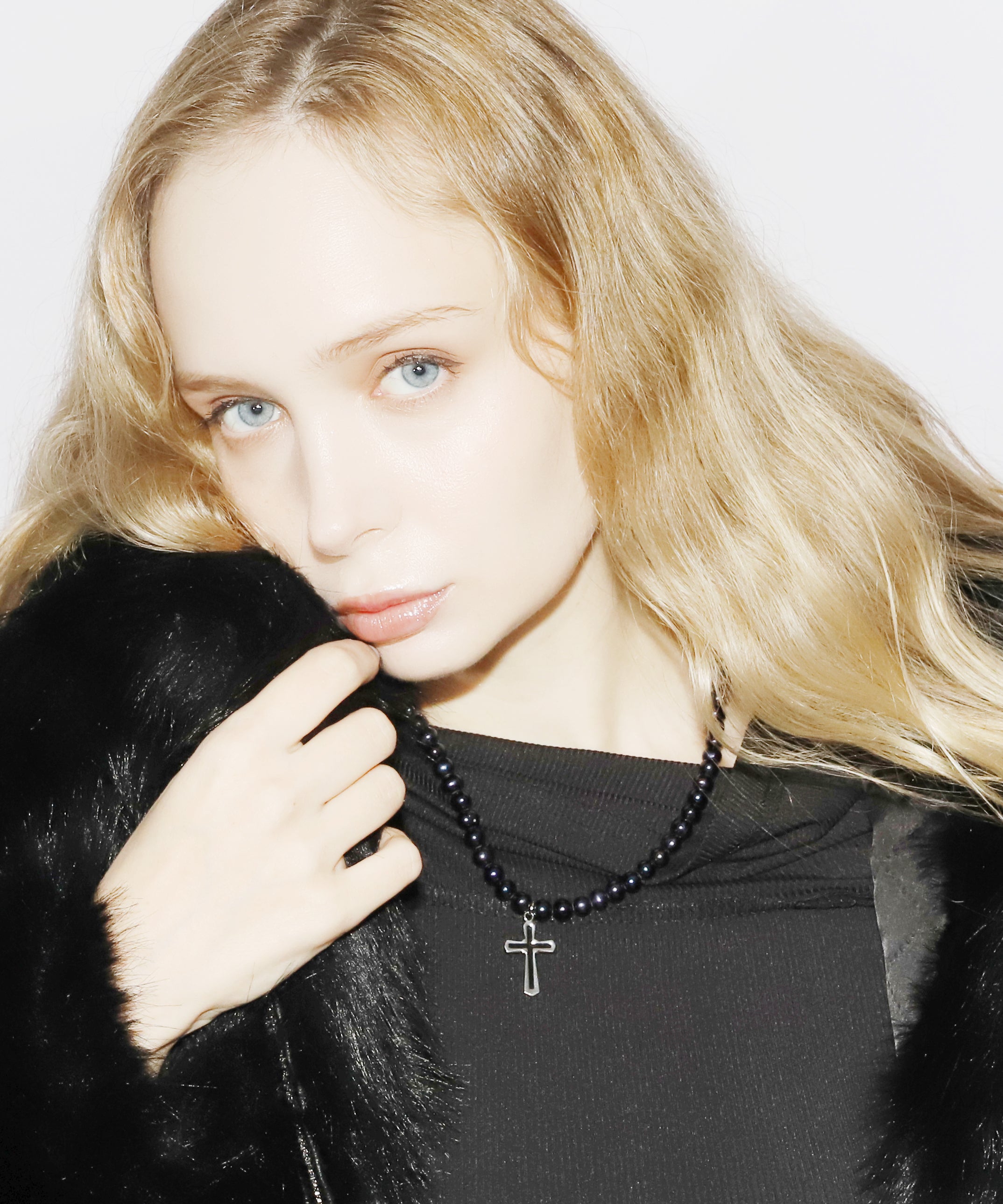 Cross Pearl Necress(BLACK)