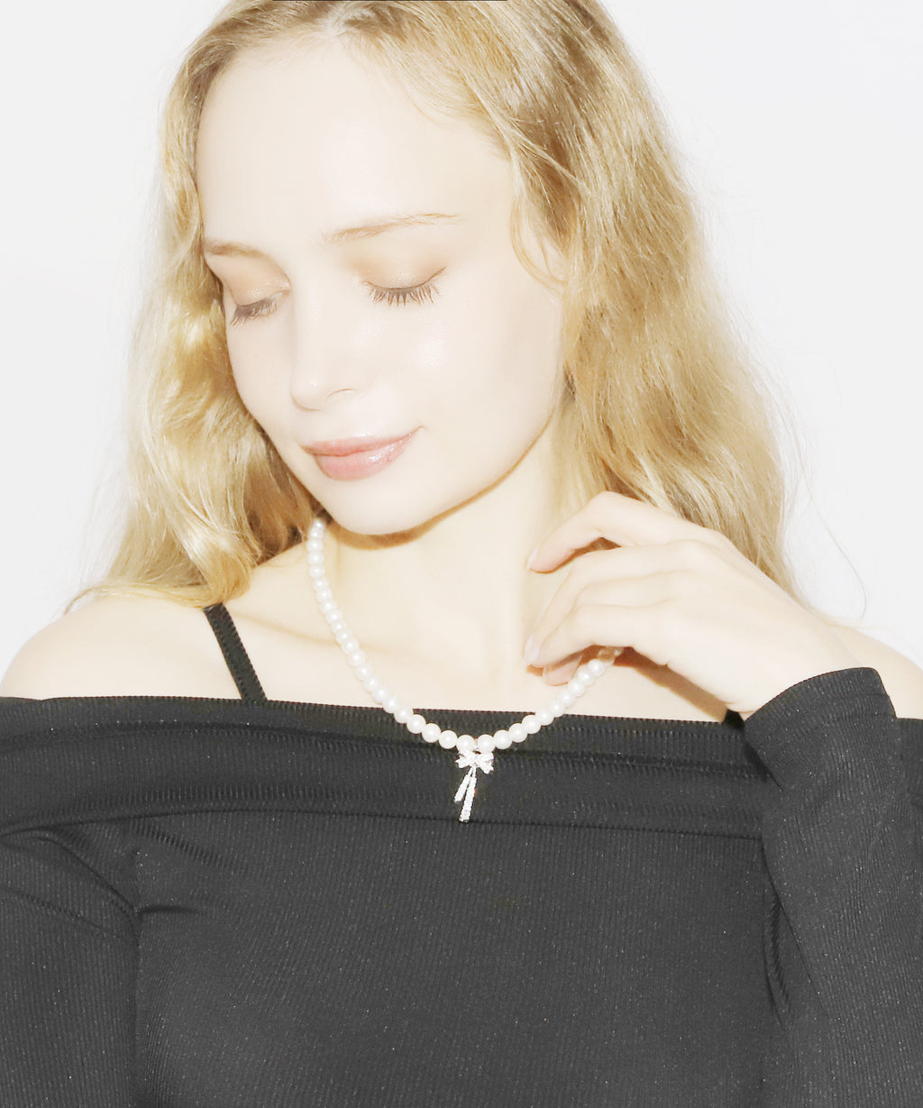 Rhinestone Ribbon Pearl Necklace(SILVER)