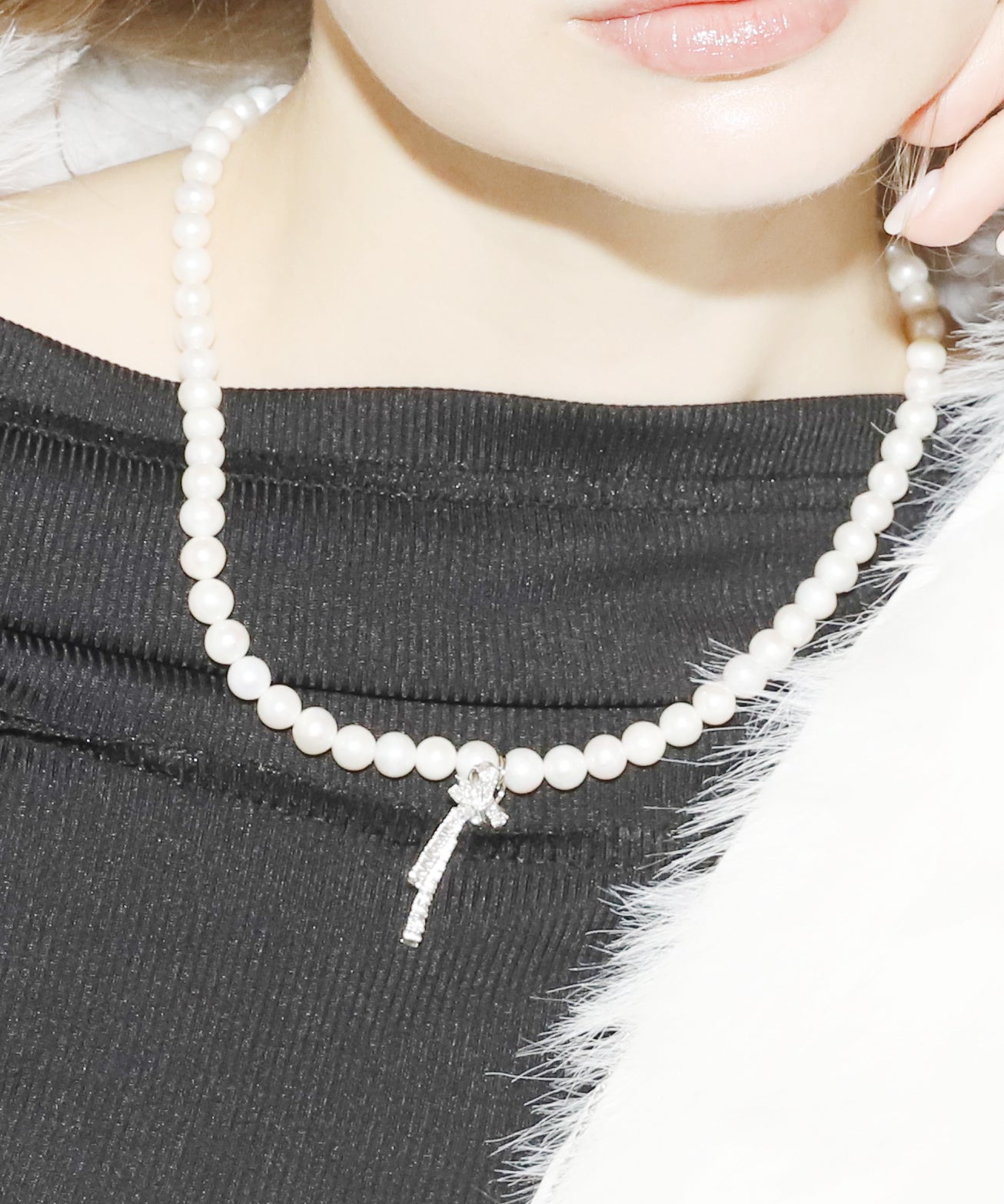 Rhinestone Ribbon Pearl Necklace(SILVER)