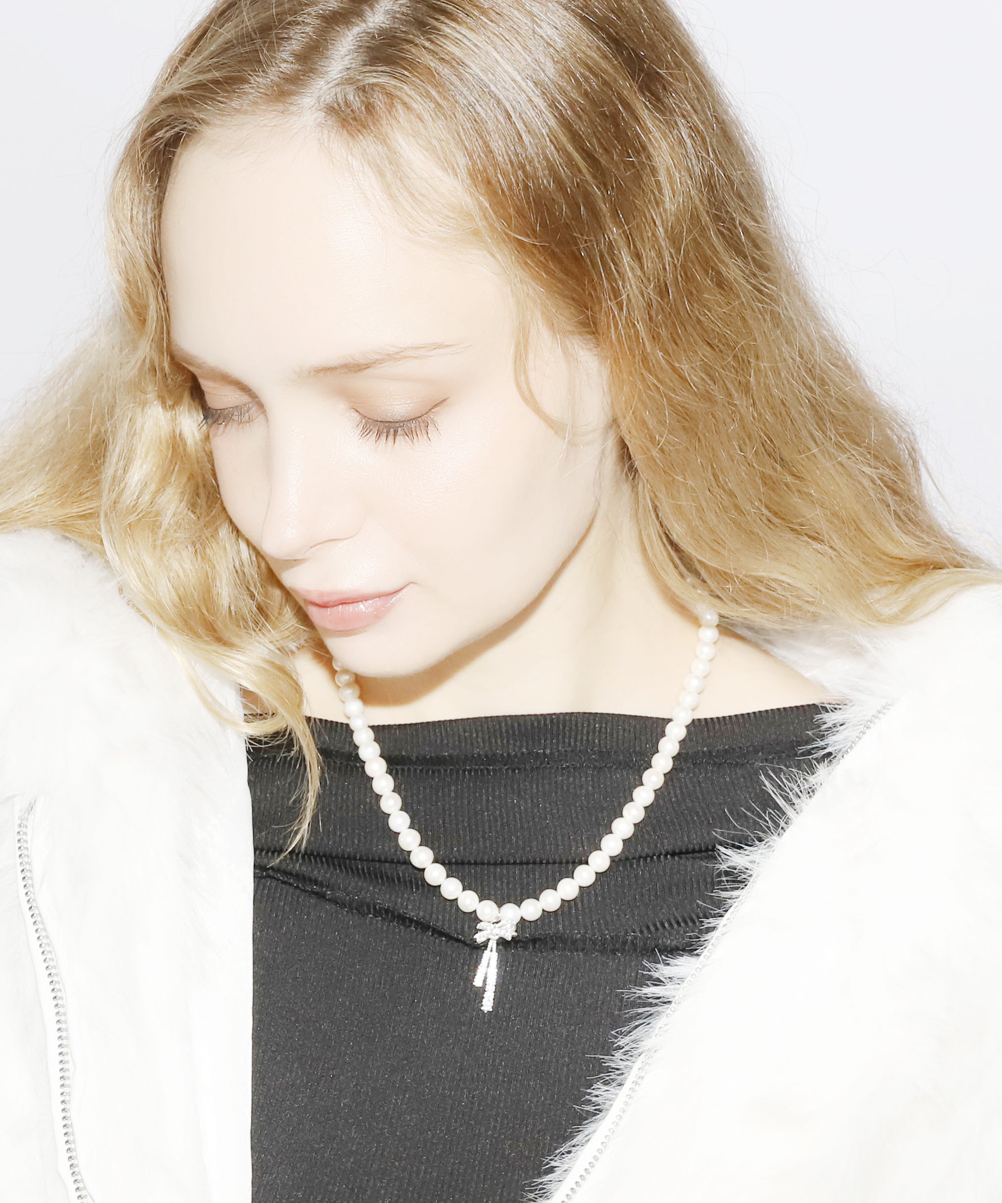 Rhinestone Ribbon Pearl Necklace(SILVER)